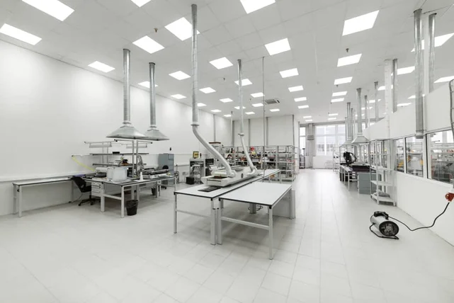 Mengapa Sandwich Panel Banyak Digunakan dalam Industri Semikonduktor?