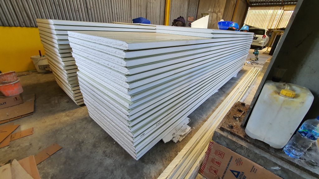Mengapa Sandwich Panel Sangat Populer di Industri Dirgantara?